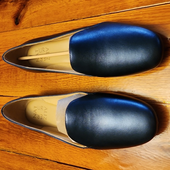 Naturalizer Womens Emiline Navy Leather Slip On Block Heel Loafers Flats - Picture 1 of 6